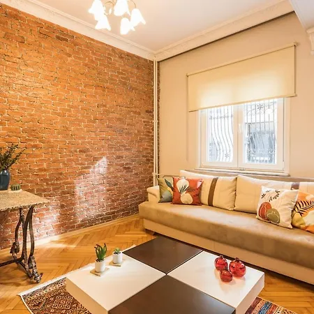 Stylish 1br Near Taksim & Bosphorus W Great Design