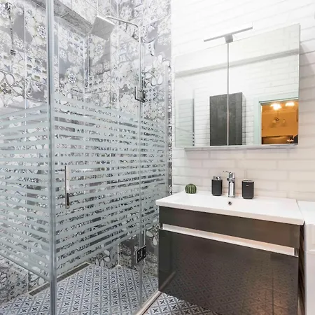 Stylish 1br With Prime Location And Bold Design 公寓 伊斯坦布尔